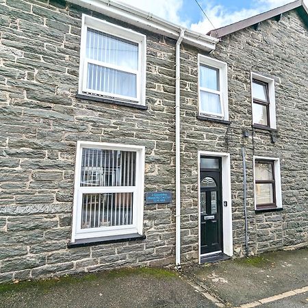 Cheerful 2 Bed Home With Mountain Views Blaenau Ffestiniog Εξωτερικό φωτογραφία